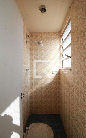 Apartamento para alugar com 115m², 3 quartos e 2 vagasBanheiro de Serviço