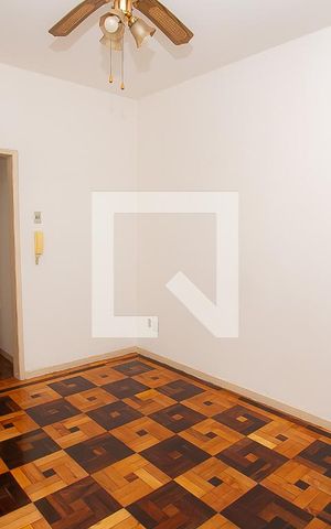 Apartamento à venda com 80m², 2 quartos e 1 vaga Apartamento à venda com 80m², 2 quartos e 1 vagaSala