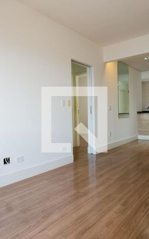 Apartamento à venda com 67m², 2 quartos e 2 vagas Apartamento à venda com 67m², 2 quartos e 2 vagasSala