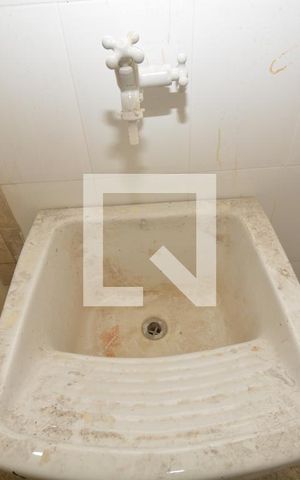 Casa para alugar com 60m², 2 quartos e sem vagaÁrea de Serviço