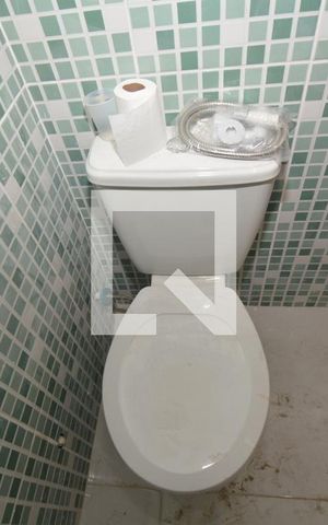 Casa para alugar com 60m², 2 quartos e sem vagaBanheiro