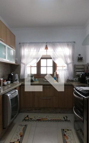 Casa para alugar com 280m², 3 quartos e 5 vagasCozinha