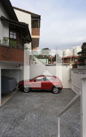 Casa para alugar com 280m², 3 quartos e 5 vagasGaragem