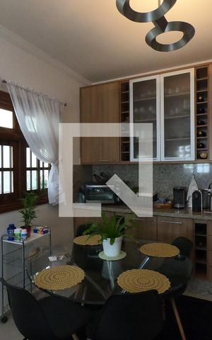 Casa para alugar com 280m², 3 quartos e 5 vagasCozinha