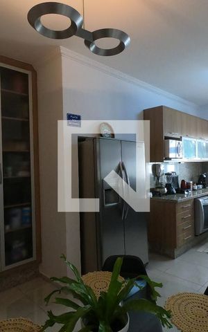Casa para alugar com 280m², 3 quartos e 5 vagasCozinha
