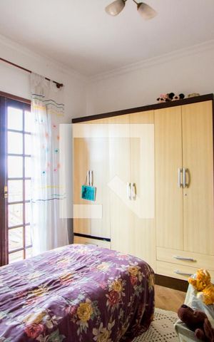 Casa à venda com 245m², 3 quartos e 2 vagas Casa à venda com 245m², 3 quartos e 2 vagasQuarto 1 - Suíte