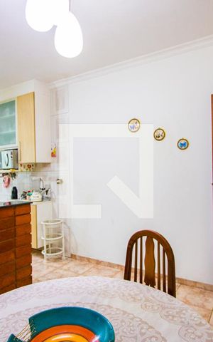 Casa à venda com 245m², 3 quartos e 2 vagas Casa à venda com 245m², 3 quartos e 2 vagasCopa