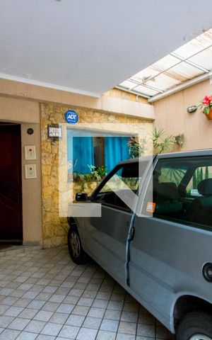 Casa à venda com 245m², 3 quartos e 2 vagas