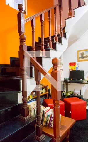 Casa à venda com 245m², 3 quartos e 2 vagas Casa à venda com 245m², 3 quartos e 2 vagasCorredor