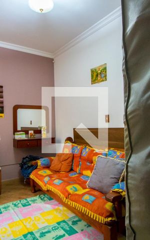 Casa à venda com 245m², 3 quartos e 2 vagas Casa à venda com 245m², 3 quartos e 2 vagasQuarto 3
