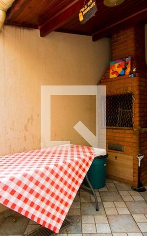 Casa à venda com 245m², 3 quartos e 2 vagas Casa à venda com 245m², 3 quartos e 2 vagasEspaço gourmet