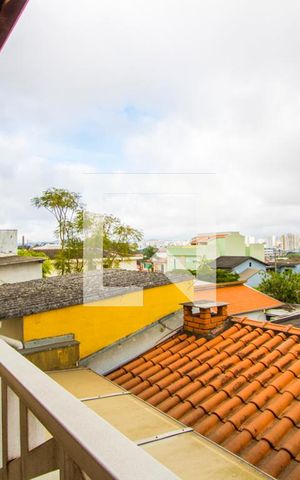 Casa à venda com 245m², 3 quartos e 2 vagas Casa à venda com 245m², 3 quartos e 2 vagasVaranda do quarto 1