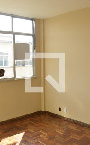 Apartamento à venda com 70m², 2 quartos e 1 vagaSala