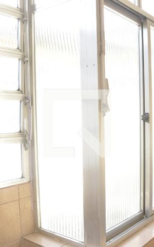 Apartamento à venda com 70m², 2 quartos e 1 vagaÁrea de Serviço