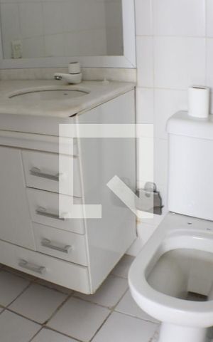 Apartamento para alugar com 65m², 2 quartos e 1 vagaBanheiro da Suíte