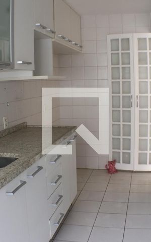 Apartamento para alugar com 65m², 2 quartos e 1 vagaCozinha