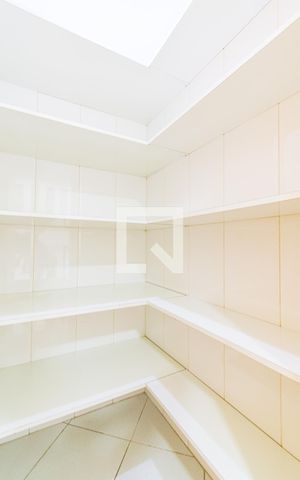 Apartamento para alugar com 105m², 3 quartos e 2 vagas Apartamento para alugar com 105m², 3 quartos e 2 vagasDispensa