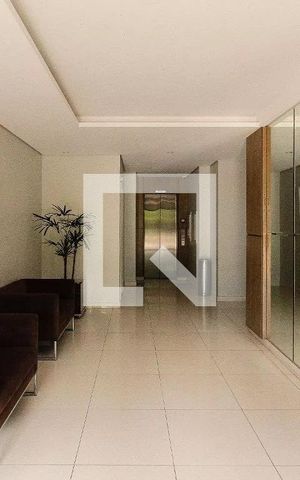 Apartamento à venda com 70m², 2 quartos e 2 vagas Apartamento à venda com 70m², 2 quartos e 2 vagasHall social