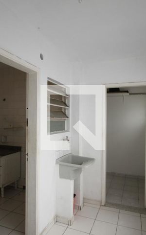 Apartamento para alugar com 70m², 2 quartos e sem vagaÁrea de Serviço