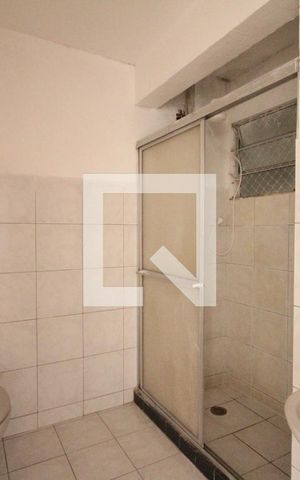 Apartamento para alugar com 70m², 2 quartos e sem vagaBanheiro