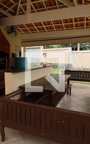 Apartamento para alugar com 46m², 2 quartos e 1 vagaÁrea comum - Churrasqueira
