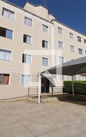 Apartamento para alugar com 46m², 2 quartos e 1 vagaFachada do bloco