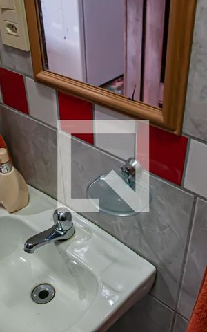 Casa à venda com 270m², 4 quartos e 1 vaga Casa à venda com 270m², 4 quartos e 1 vagabanheiro externo