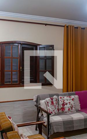 Casa à venda com 270m², 4 quartos e 1 vaga Casa à venda com 270m², 4 quartos e 1 vagasala