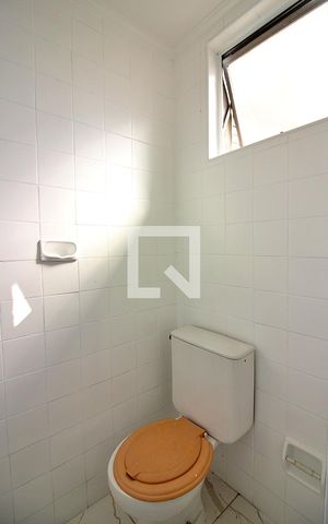 Apartamento à venda com 65m², 2 quartos e 1 vagaBanheiro de Serviço