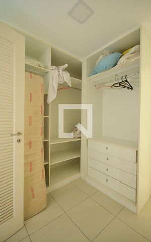 Apartamento para alugar com 90m², 2 quartos e 1 vagaCloset