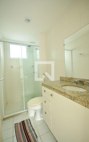 Apartamento para alugar com 90m², 2 quartos e 1 vagaBanheiro da Suíte