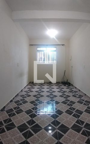 Casa à venda com 180m², 3 quartos e 1 vaga Casa à venda com 180m², 3 quartos e 1 vagaDormitório 1