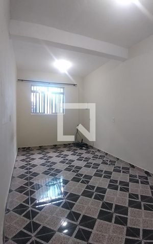 Casa à venda com 180m², 3 quartos e 1 vaga Casa à venda com 180m², 3 quartos e 1 vagaDormitório 1