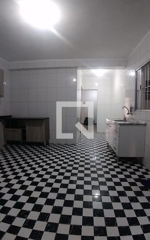 Casa à venda com 180m², 3 quartos e 1 vaga Casa à venda com 180m², 3 quartos e 1 vagaCozinha