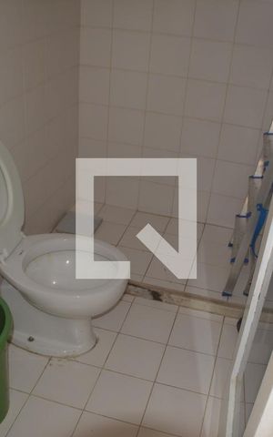 Apartamento para alugar com 81m², 3 quartos e 1 vagaÁrea de Serviço - banheiro e dependencia