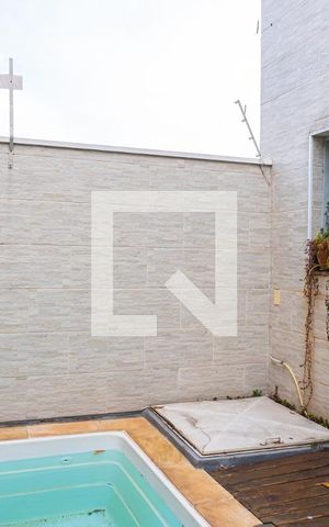 Casa à venda com 125m², 2 quartos e 2 vagas Casa à venda com 125m², 2 quartos e 2 vagasQuintal