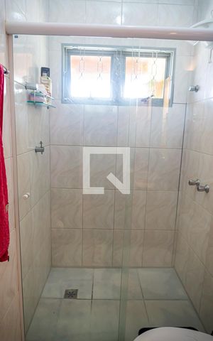 Casa à venda com 125m², 2 quartos e 2 vagas Casa à venda com 125m², 2 quartos e 2 vagasBanheiro da Suíte
