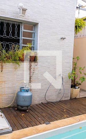 Casa à venda com 125m², 2 quartos e 2 vagas Casa à venda com 125m², 2 quartos e 2 vagasQuintal