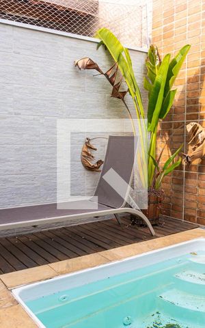 Casa à venda com 125m², 2 quartos e 2 vagas Casa à venda com 125m², 2 quartos e 2 vagasQuintal