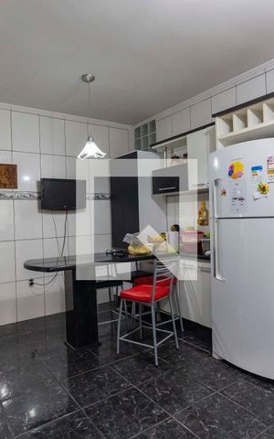 Casa à venda com 300m², 6 quartos e 2 vagas Casa à venda com 300m², 6 quartos e 2 vagasCozinha casa 1
