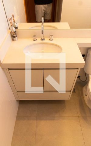 Apartamento para alugar com 57m², 2 quartos e 2 vagas Apartamento para alugar com 57m², 2 quartos e 2 vagasBanheiro Social