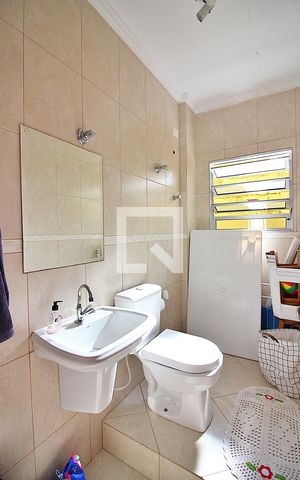 Casa à venda com 200m², 3 quartos e 1 vagaBanheiro de Serviço