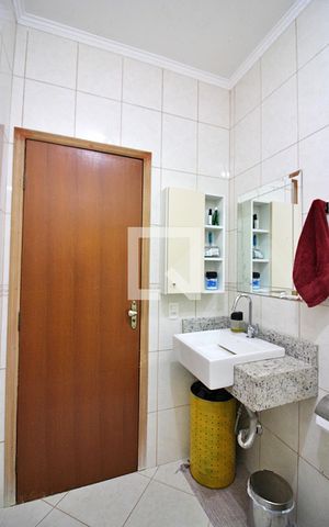 Casa à venda com 200m², 3 quartos e 1 vagaBanheiro Social