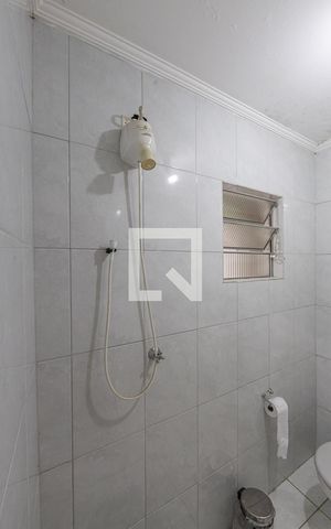 Casa à venda com 130m², 3 quartos e 1 vaga Casa à venda com 130m², 3 quartos e 1 vagaBanheiro Social