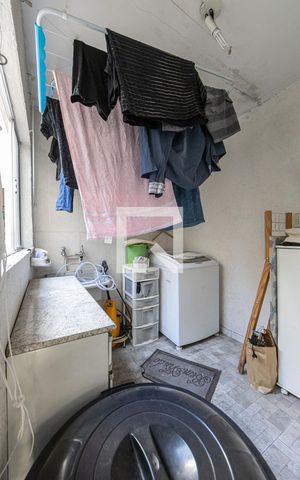 Casa à venda com 130m², 3 quartos e 1 vaga Casa à venda com 130m², 3 quartos e 1 vagaÁrea de Serviço