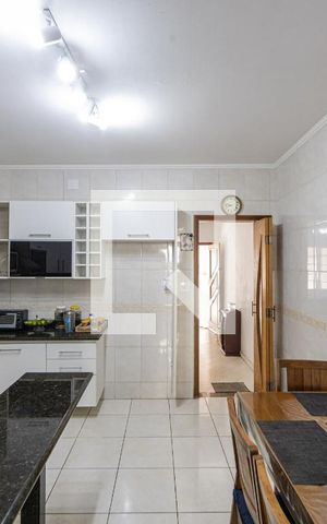 Casa à venda com 130m², 3 quartos e 1 vaga Casa à venda com 130m², 3 quartos e 1 vagaCozinha