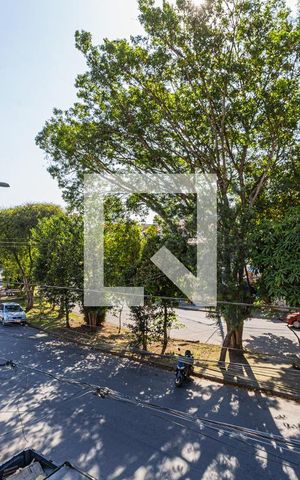Casa à venda com 216m², 4 quartos e 2 vagas Casa à venda com 216m², 4 quartos e 2 vagasVista da Varanda da Sala
