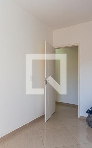 Casa à venda com 216m², 4 quartos e 2 vagas Casa à venda com 216m², 4 quartos e 2 vagasQuarto 2