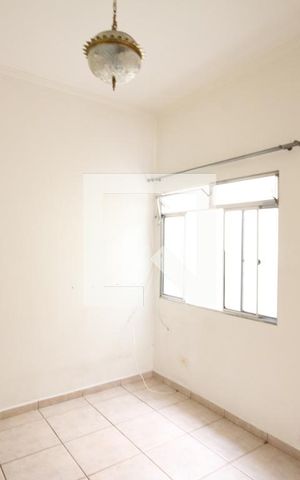 Casa à venda com 100m², 1 quarto e 1 vagaSala