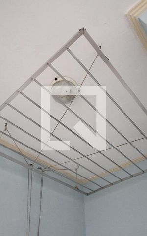 Casa à venda com 100m², 1 quarto e 1 vagaÁrea de Serviço